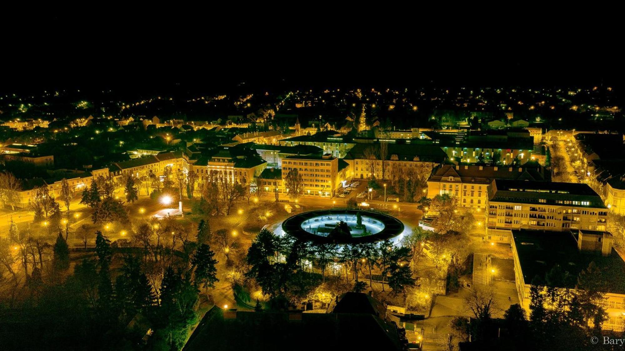 Eger Tower View Apartment Bagian luar foto