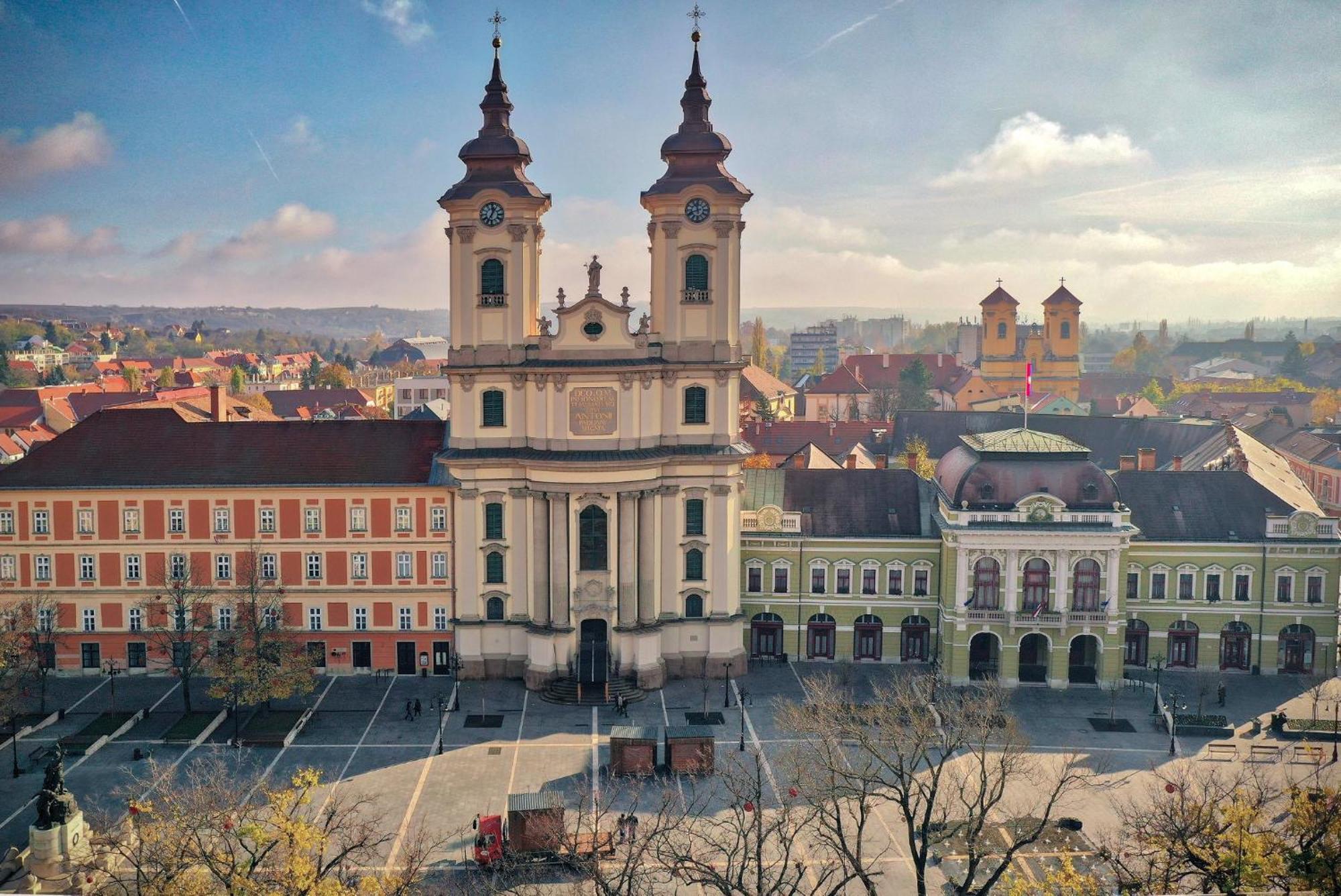 Eger Tower View Apartment Bagian luar foto
